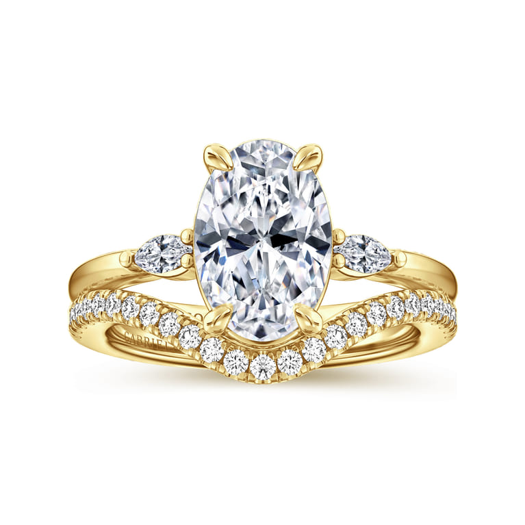 Dela - 14K Yellow Gold Three Stone Oval Diamond Engagement Ring - 0.17 ct - Shot 4