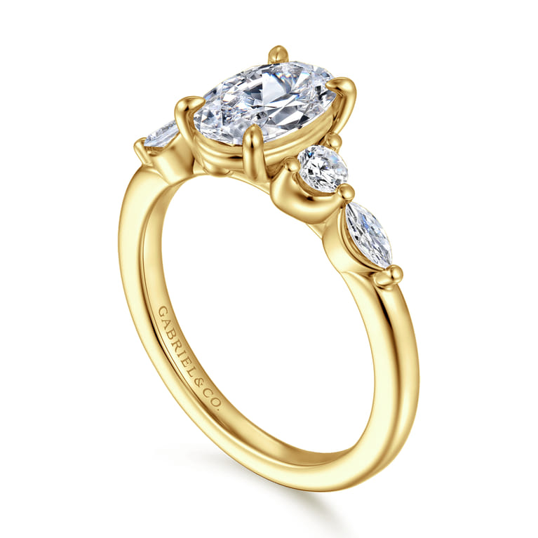 Cian - 14K Yellow Gold Oval Five Stone Diamond Engagement Ring - 0.34 ct - Shot 3