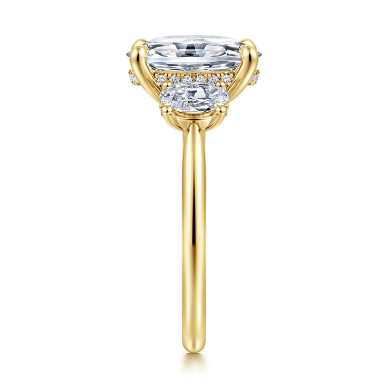 Charisa - 14K Yellow Gold Oval Three Stone Diamond Engagement Ring - 0.83 ct - Shot 4