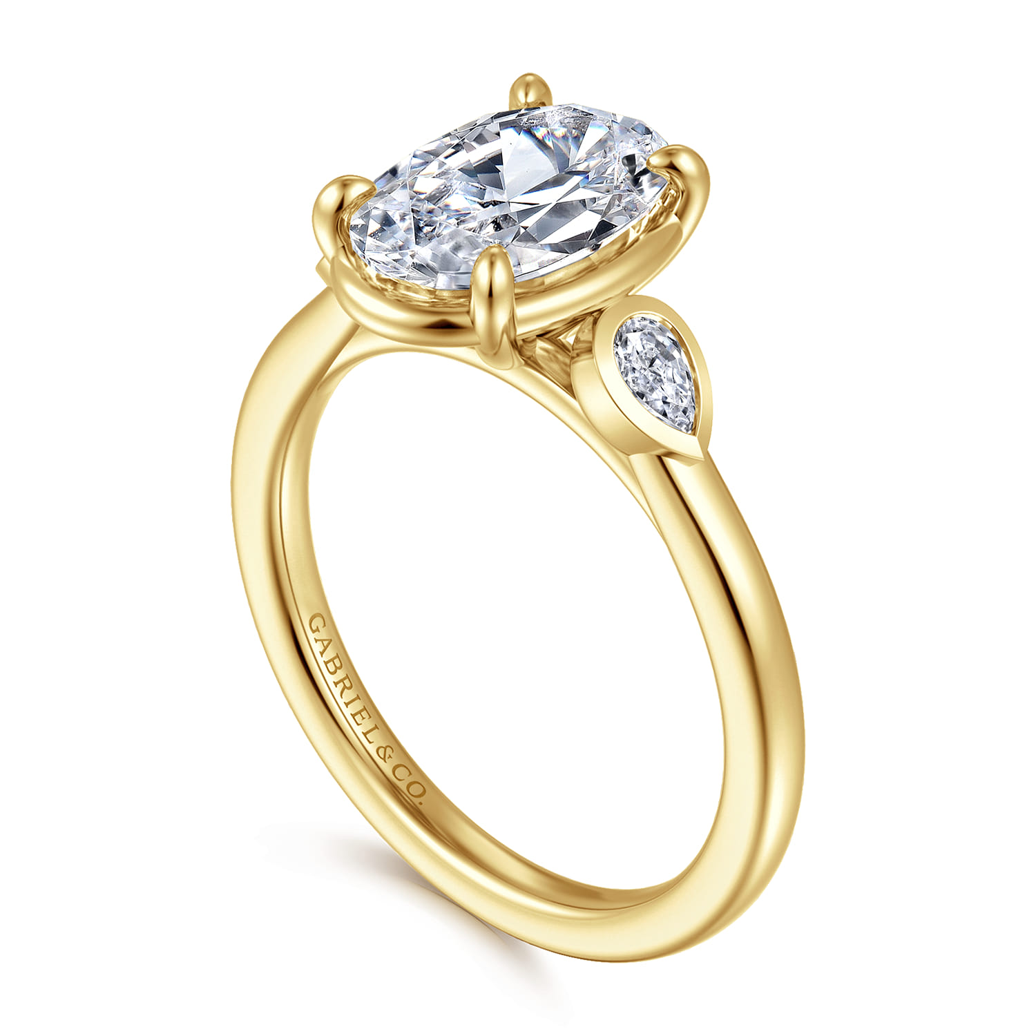 Ebony - 14K Yellow Gold Oval Three Stone Diamond Engagement Ring - 0.2 ct - Shot 3