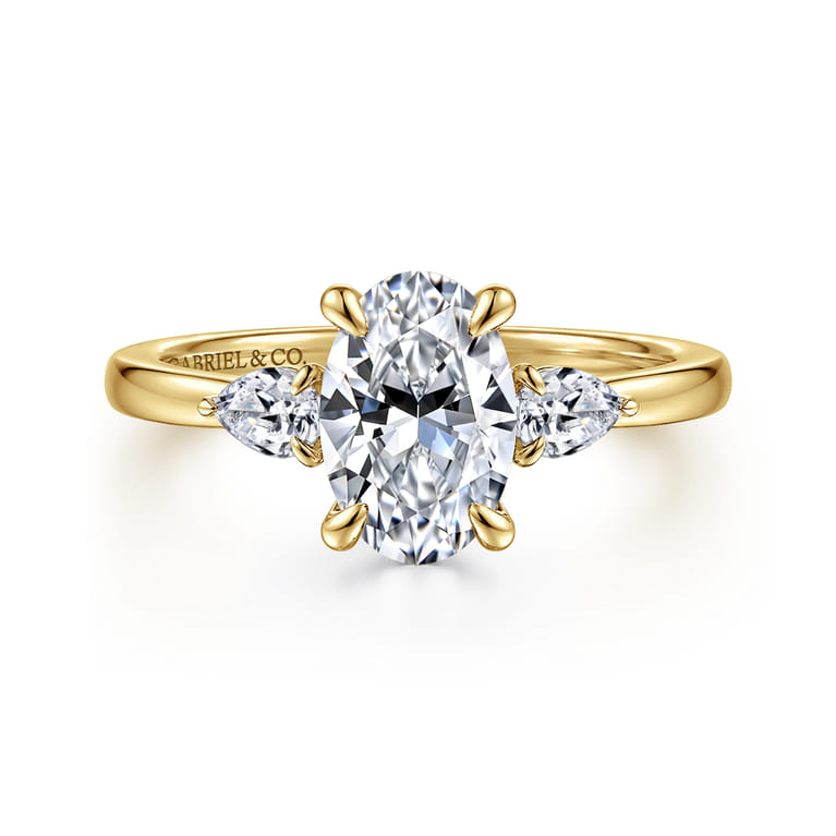 Adalia - 14K Yellow Gold Oval Three Stone Diamond Engagement Ring - 0.3 ct - Shot 1