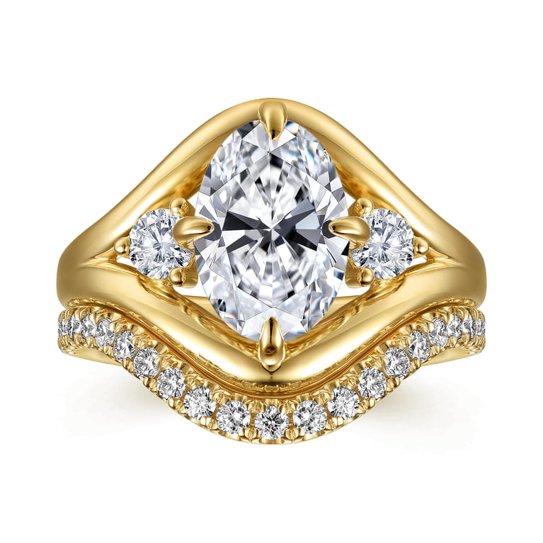 Grand - 14K Yellow Gold Compass Prong Oval Three Stone Diamond Engagement Ring - 0.4 ct - Shot 4
