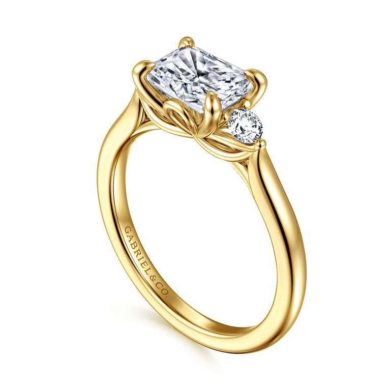 Darline - 14K Yellow Gold Radiant Cut Three Stone Lotus Diamond Engagement Ring - 0.22 ct - Shot 3