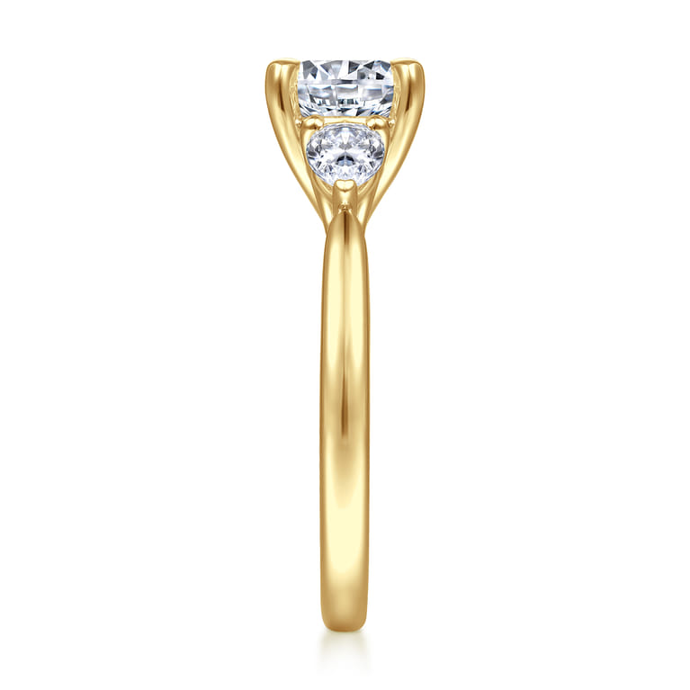 Sunday - 14K Yellow Gold Round 3 Stone Diamond Engagement Ring - 0.4 ct - Shot 5