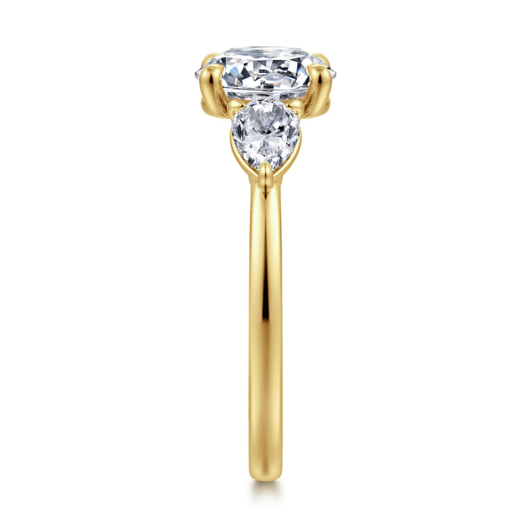 Adalia - 14K Yellow Gold Round Three Stone Diamond Engagement Ring - 0.6 ct - Shot 4