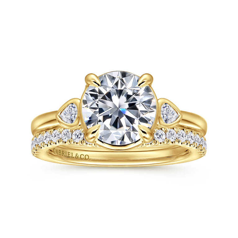 Ebony - 14K Yellow Gold Round Three Stone Diamond Engagement Ring - 0.2 ct - Shot 4