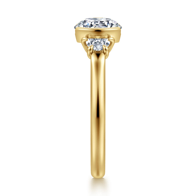 Colleen - 14K Yellow Gold Half Bezel Round Three Stone Diamond Engagement Ring - 0.3 ct - Shot 4
