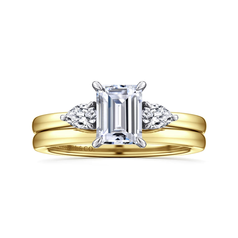 Adalia - 14K Yellow Gold Emerald Cut Three Stone Diamond Engagement Ring - 0.3 ct - Shot 4
