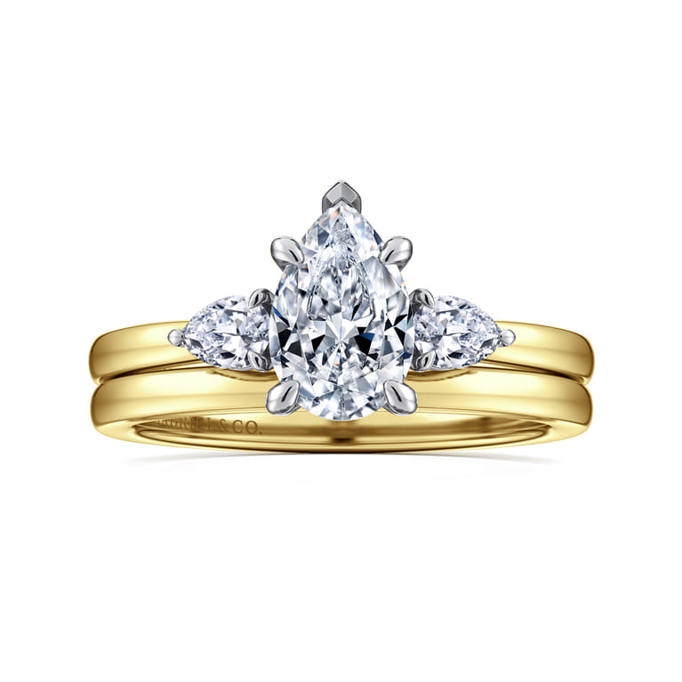Adalia - 14K Yellow Gold Pear Shape Three Stone Diamond Engagement Ring - 0.3 ct - Shot 4