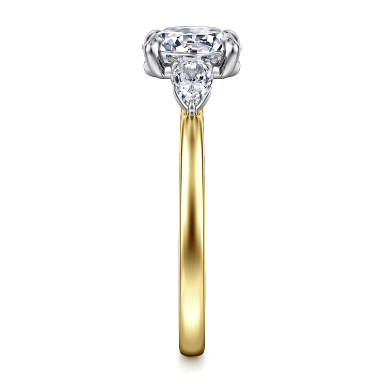 Adalia - 14K Yellow Gold Round Three Stone Diamond Engagement Ring - 0.3 ct - Shot 5