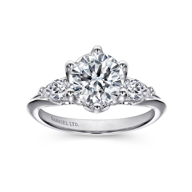 Rosario - 18K White Gold Three Stone Round Diamond Engagement Ring - 0.38 ct - Shot 5