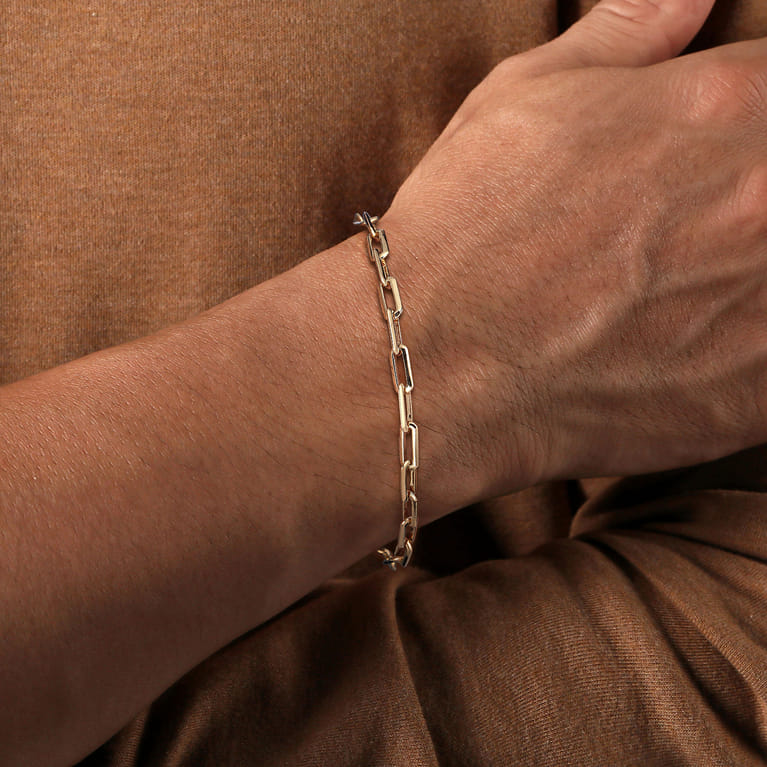 4.50mm 14K Yellow Gold Men's Solid Elongated Link Chain Bracelet - Shot 3
