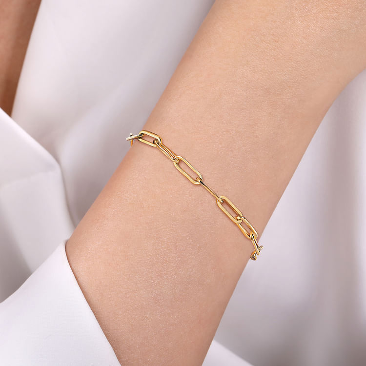 7 inch 14K Yellow Gold Hollow Paperclip Chain Bracelet