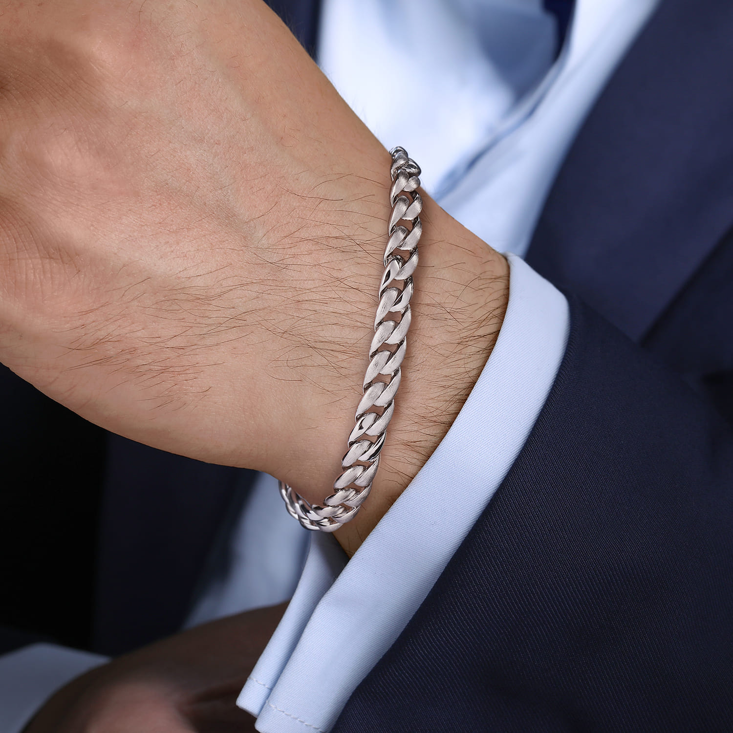 8mm 925 Sterling Silver Men's Solid Cuban Link Chain Bracelet - Shot 3