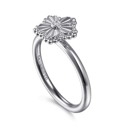 925 Serling Silver Diamond Bujukan Frame Flower Diamond Cut Ladies Ring