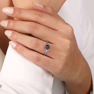 925 Sterling Silver Bezel Set Diamond and Blue Sapphire Cluster Ring