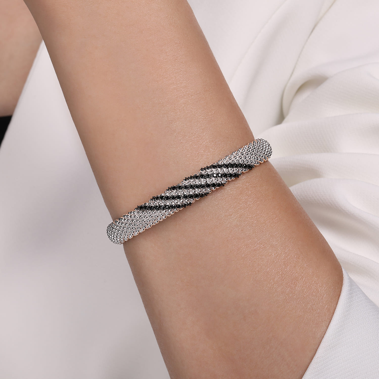 925 Sterling Silver Black Spinel Bangle - Shot 4