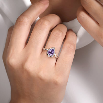925 Sterling Silver Bujukan Amethyst Chevron Ring
