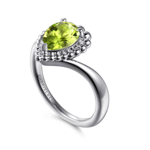 925 Sterling Silver Bujukan Peridot Chevron Ring