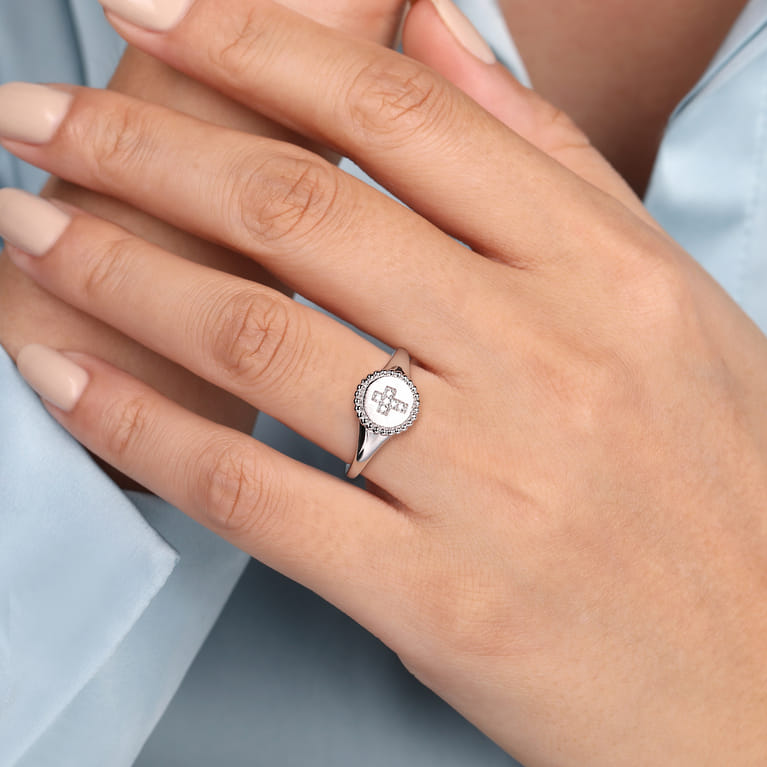 925 Sterling Silver Bujukan Signet Ring with Diamond Cross - 0.03 ct - Shot 5