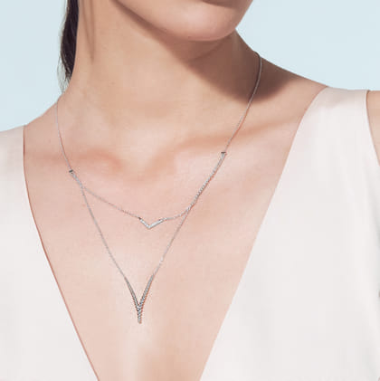 925 Sterling Silver Bujukan White Sapphire Chevron Necklace