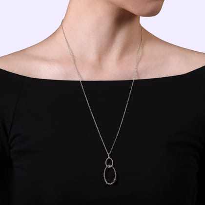 925 Sterling Silver Bujukan White Sapphire Circle Pendant Necklace