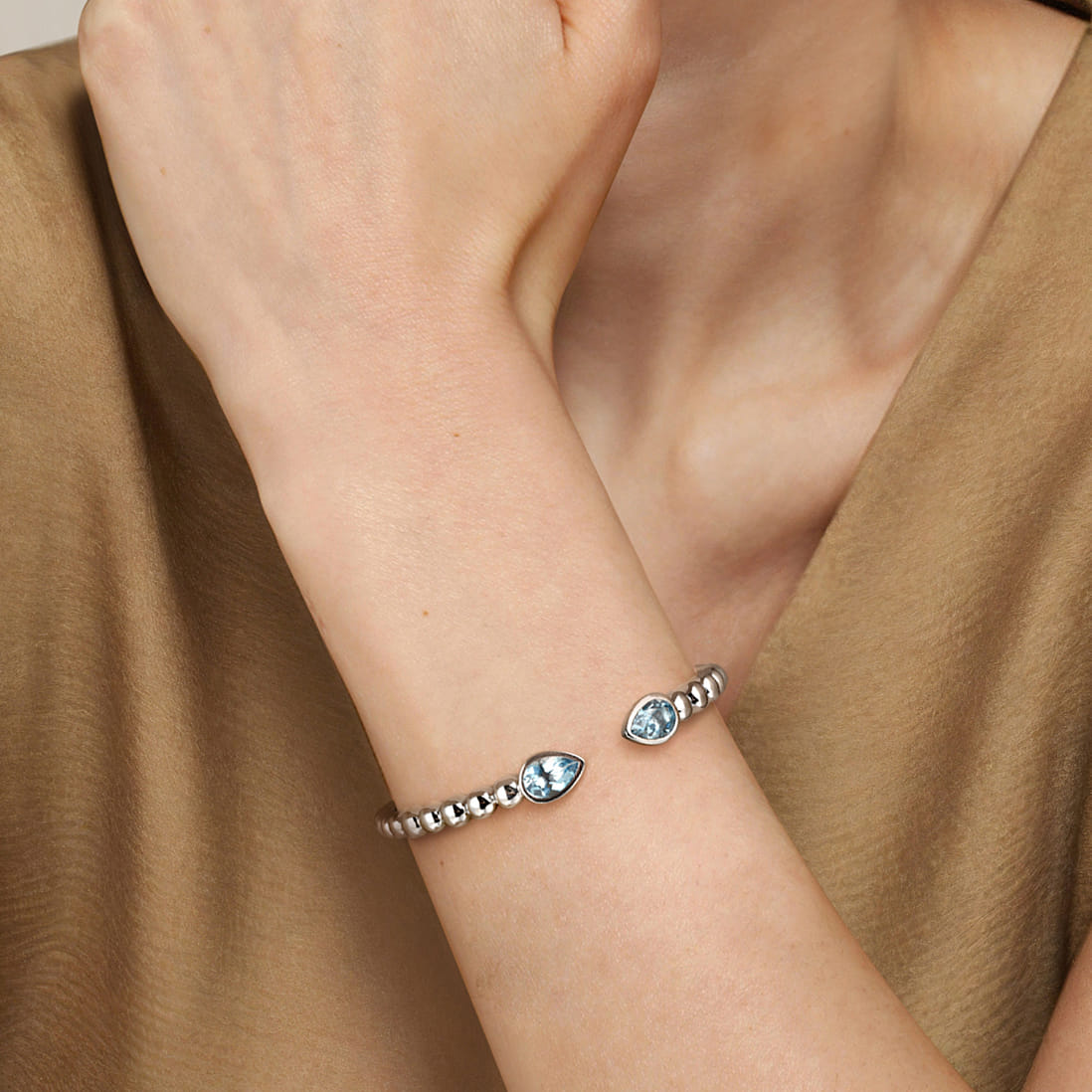 925 Sterling Silver Bujukan and Pear Shape Blue Topaz Split Bangle Bracelet