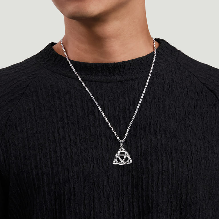 925 Sterling Silver Celtic Knot Pendant - Shot 4