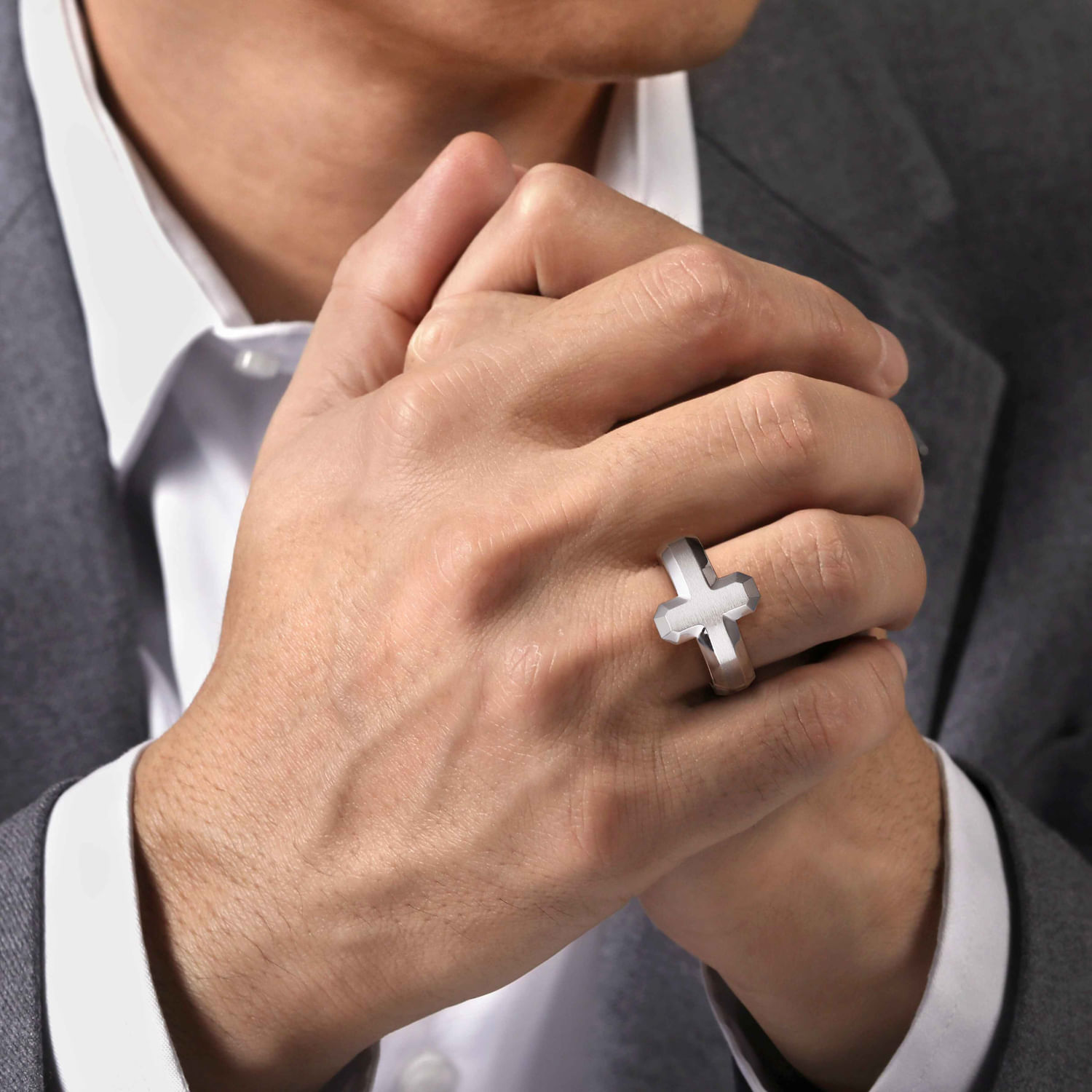 925 Sterling Silver Cross Men's Faceted Ring