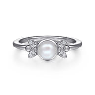 925 Sterling Silver Diamond Bujukan Pearl Ladies Ring