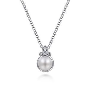 925 Sterling Silver Diamond Bujukan Pearl Pendant Necklace