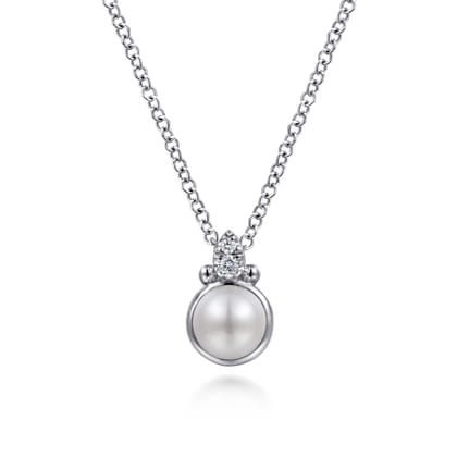 925 Sterling Silver Diamond Bujukan Pearl Pendant Necklace