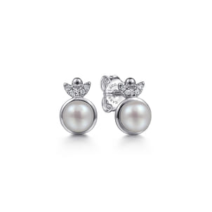 925 Sterling Silver Diamond Bujukan Pearl Stud Earrings