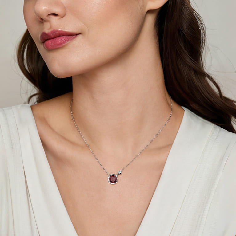 925 Sterling Silver Garnet and Diamond Pendant Necklace - 0.02 ct - Shot 3