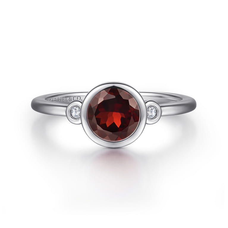 925 Sterling Silver Garnet and Diamond Ring - 0.05 ct - Shot 1