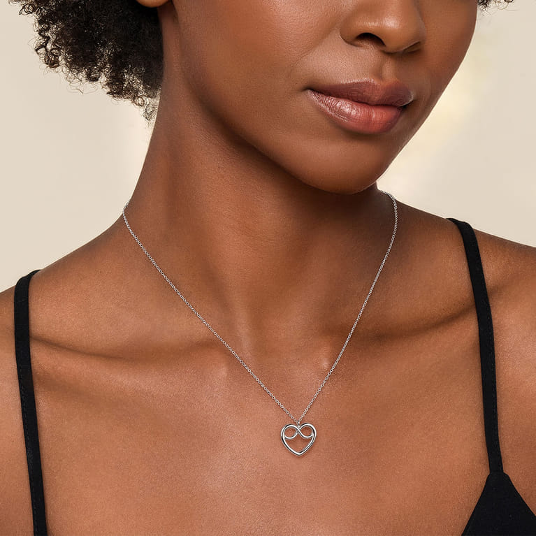 925 Sterling Silver Heart Love Knot Pendant Necklace - Shot 3