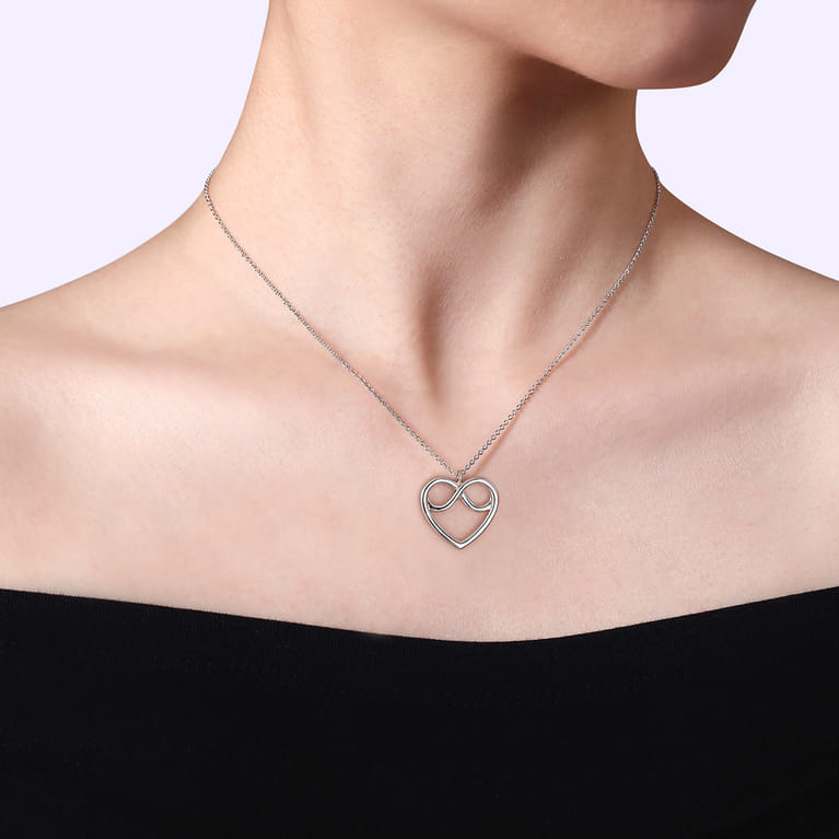 925 Sterling Silver Infinity Heart Pendant Necklace - Shot 3