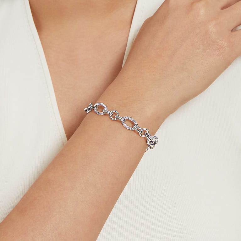 925 Sterling Silver Link Chain Bracelet-Bujukan - Shot 3