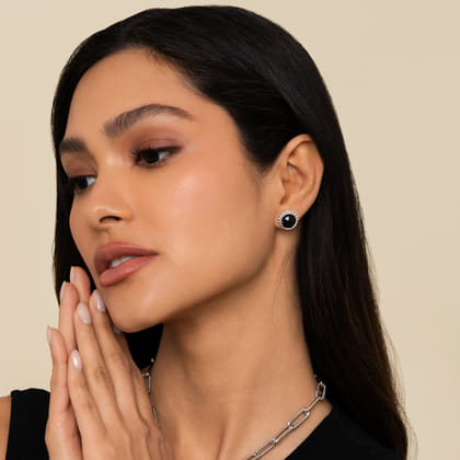 925 Sterling Silver Onyx Bujukan Round Shape Stud Earrings With Pattern