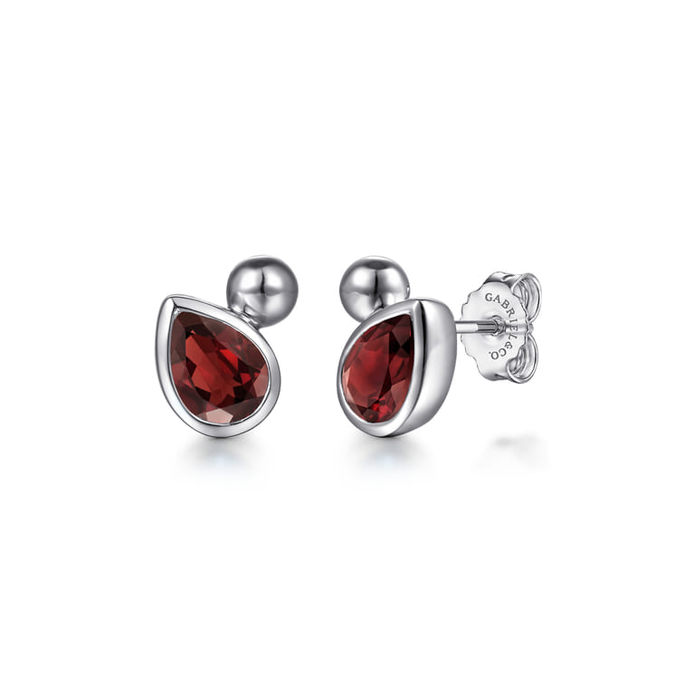 925 Sterling Silver Pear Garnet Bujukan Stud Earrings - Shot 1