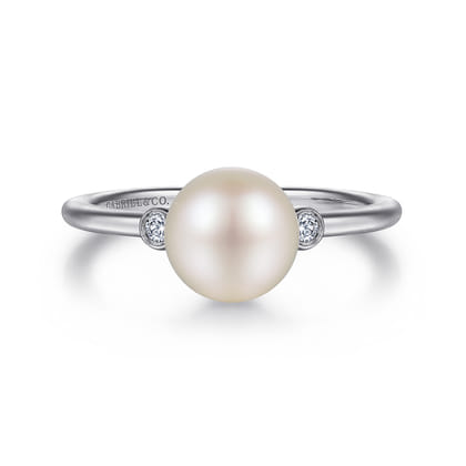 925 Sterling Silver Pearl Ring with Bezel Set Side Diamonds