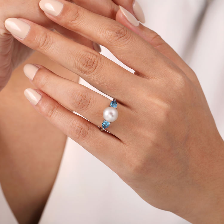 925 Sterling Silver Pearl and Blue Topaz Ring