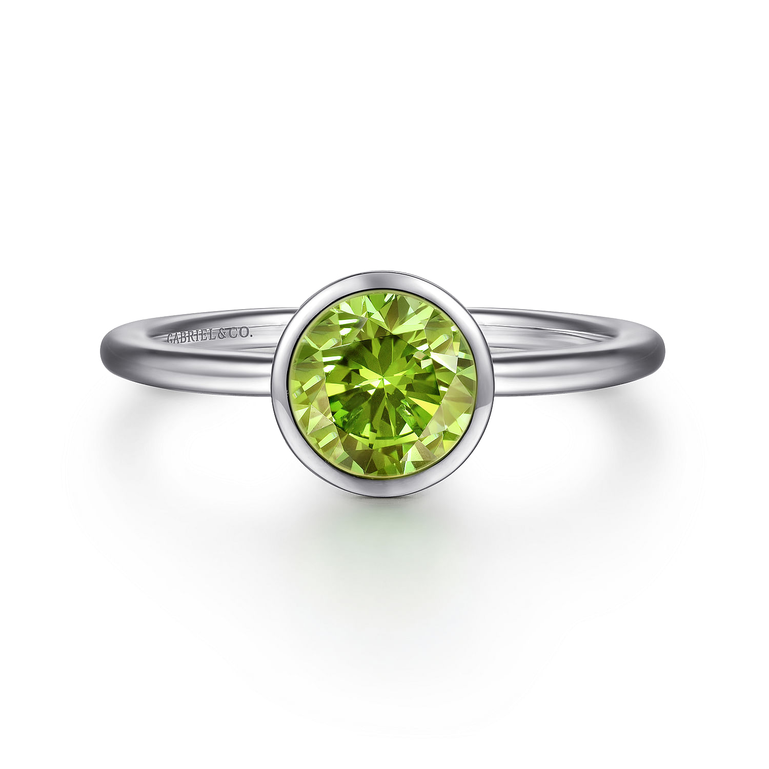 925 Sterling Silver Peridot Ring W Bezel Set