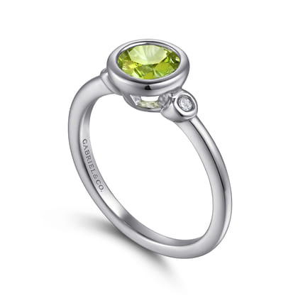 925 Sterling Silver Peridot and Diamond Ring
