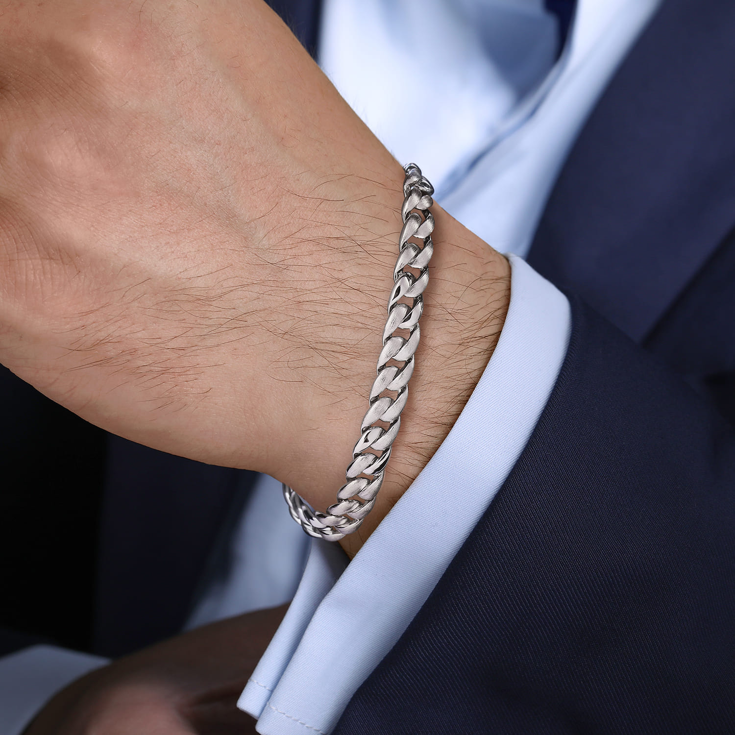 925 Sterling Silver Solid Cuban Link Chain Bracelet 8mm - Shot 3