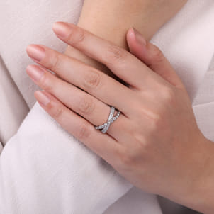 925 Sterling Silver White Sapphire Bujukan Criss Cross Ring