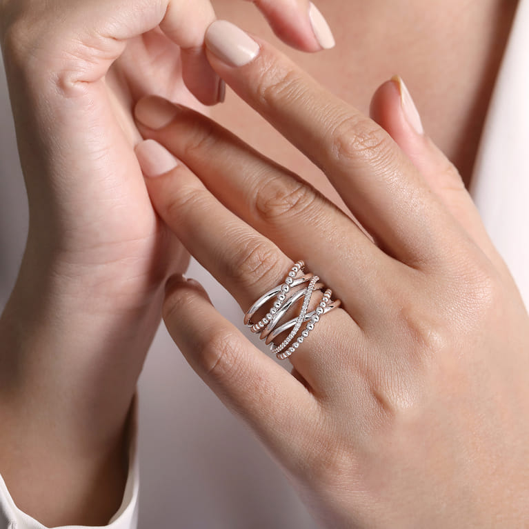 925 Sterling Silver White Sapphire Criss Cross Ring - Shot 5