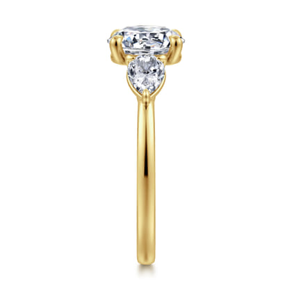 Adalia - 14K Yellow Gold Round Three Stone Diamond Engagement Ring