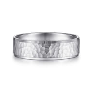 Aiden - 14K White Gold 6mm - Men's Wedding Band in Hammered Finish