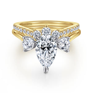 Aidy - 14K Yellow Gold Pear Shaped Chevron Engagement Ring
